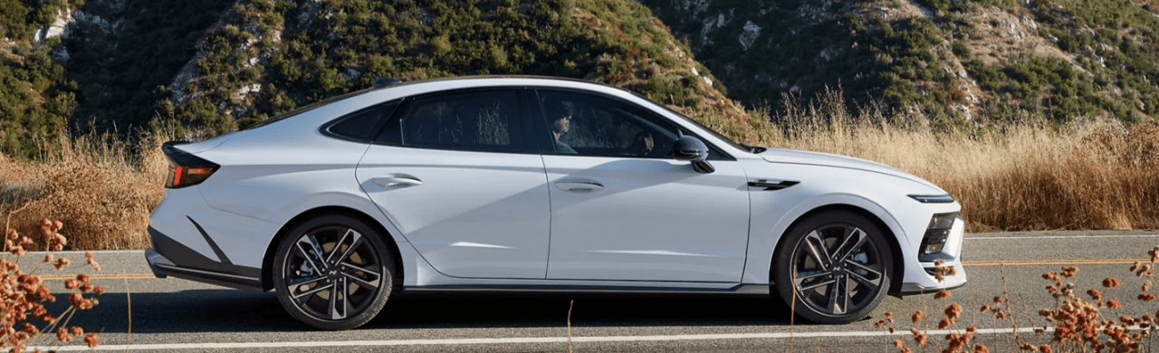 Is the 2026 Hyundai Sonata Hybrid Good for Long Sales Drives?